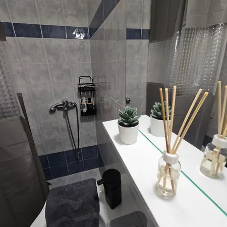 Apartament Vivari Apartment *