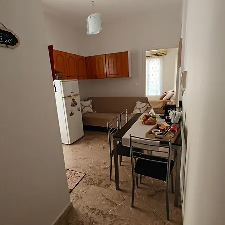 Vivari Apartment Vivári