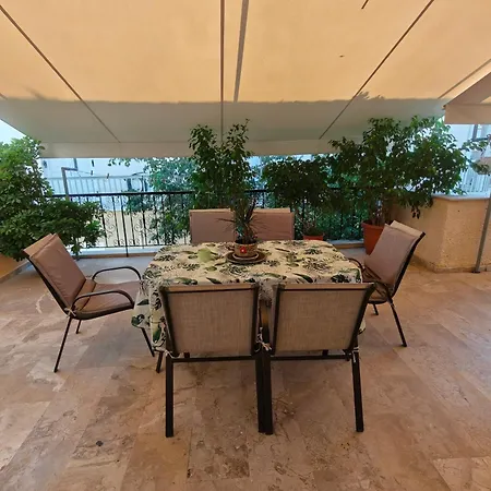 דירה Vivari Apartment